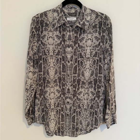 Equipment Tops - EQUIPMENT Shirt Womens Small Gray Silk Python Snake Print Long Sleeve Button Up